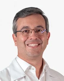 Dr. Júlio César Bertacini de Moraes